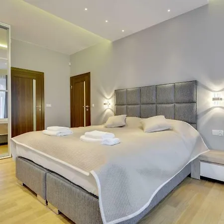 Apartment Tobiasza Old Town Flatinfo
